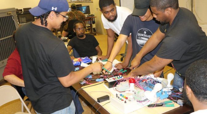 Top 10 reasons why you should become a Manufacturing and Industrial Electrician