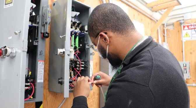 Can You Make 100K As An Electrician?