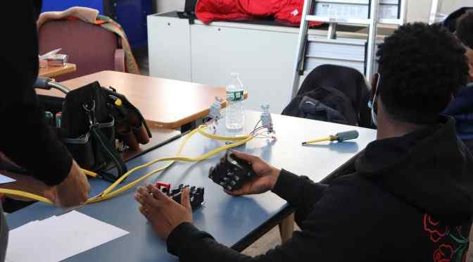 What Is The Difference Between A Certified And Licensed Electrician?