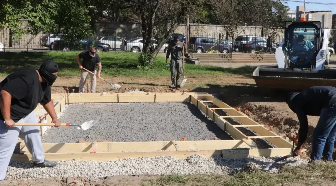 How Does A Day In The Life Of A Construction Manager Look Like?