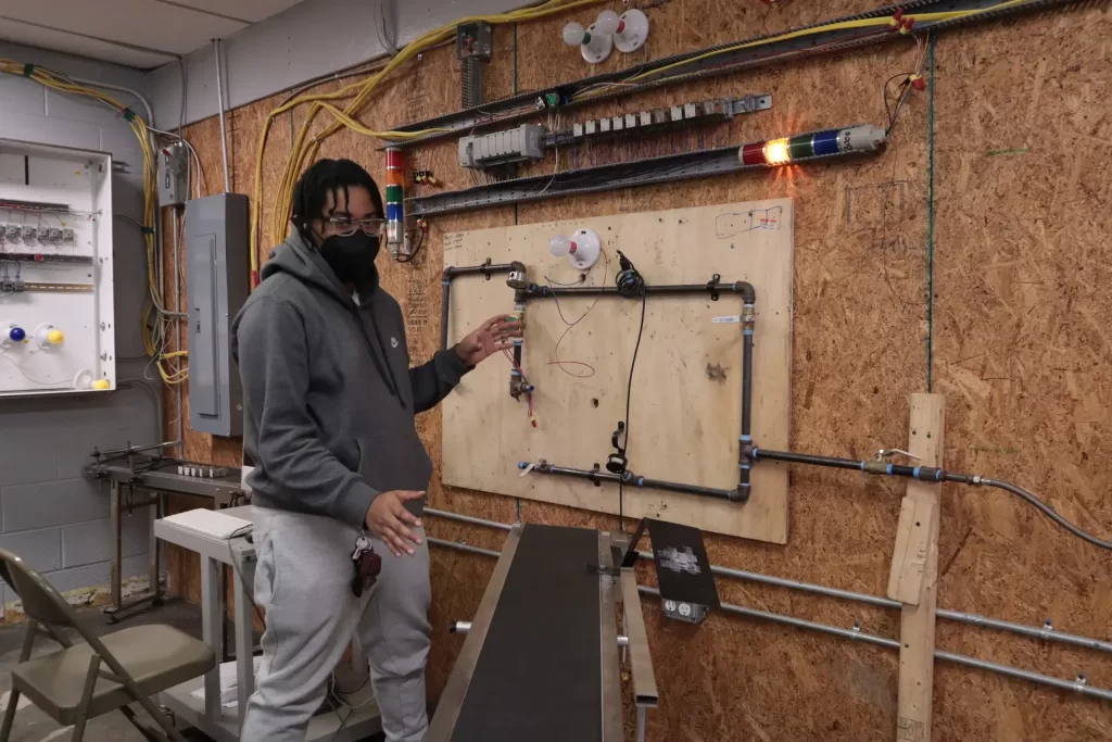 An instructor explaining practical skills
