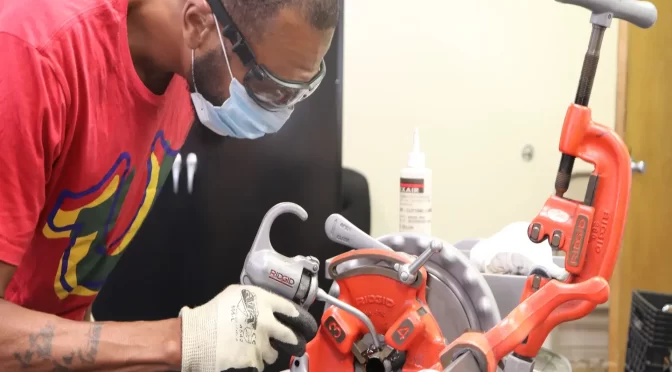 What To Know Before Making A Career As A Plumbing Technician?