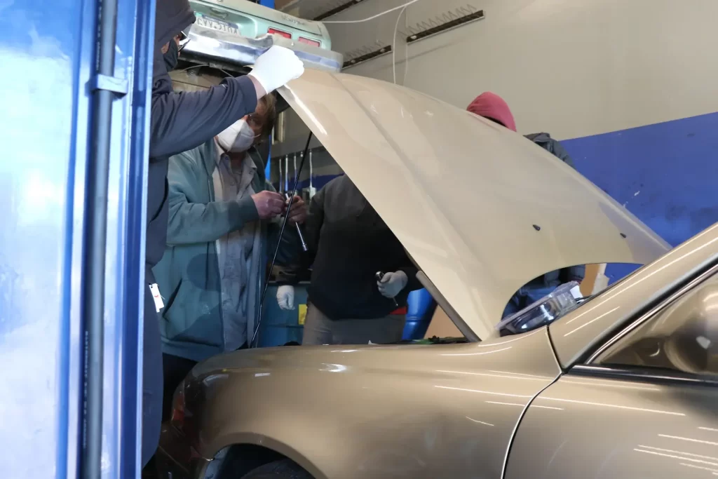 auto repair technicians