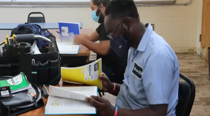 What Are The Levels Of Electrician Jobs?