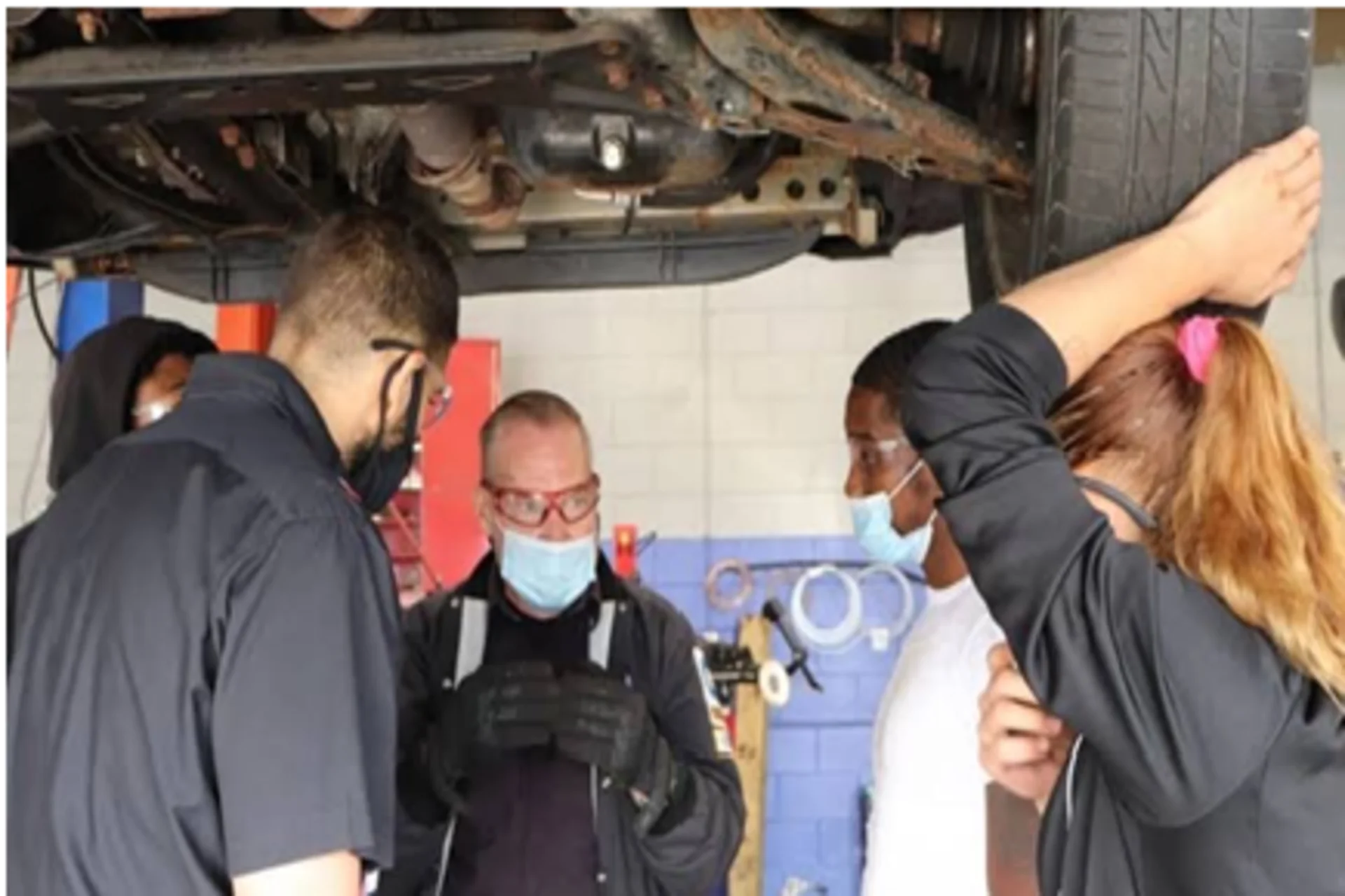 Mechanic Certification: Harnessing The Power Of Software In Vehicle Repair