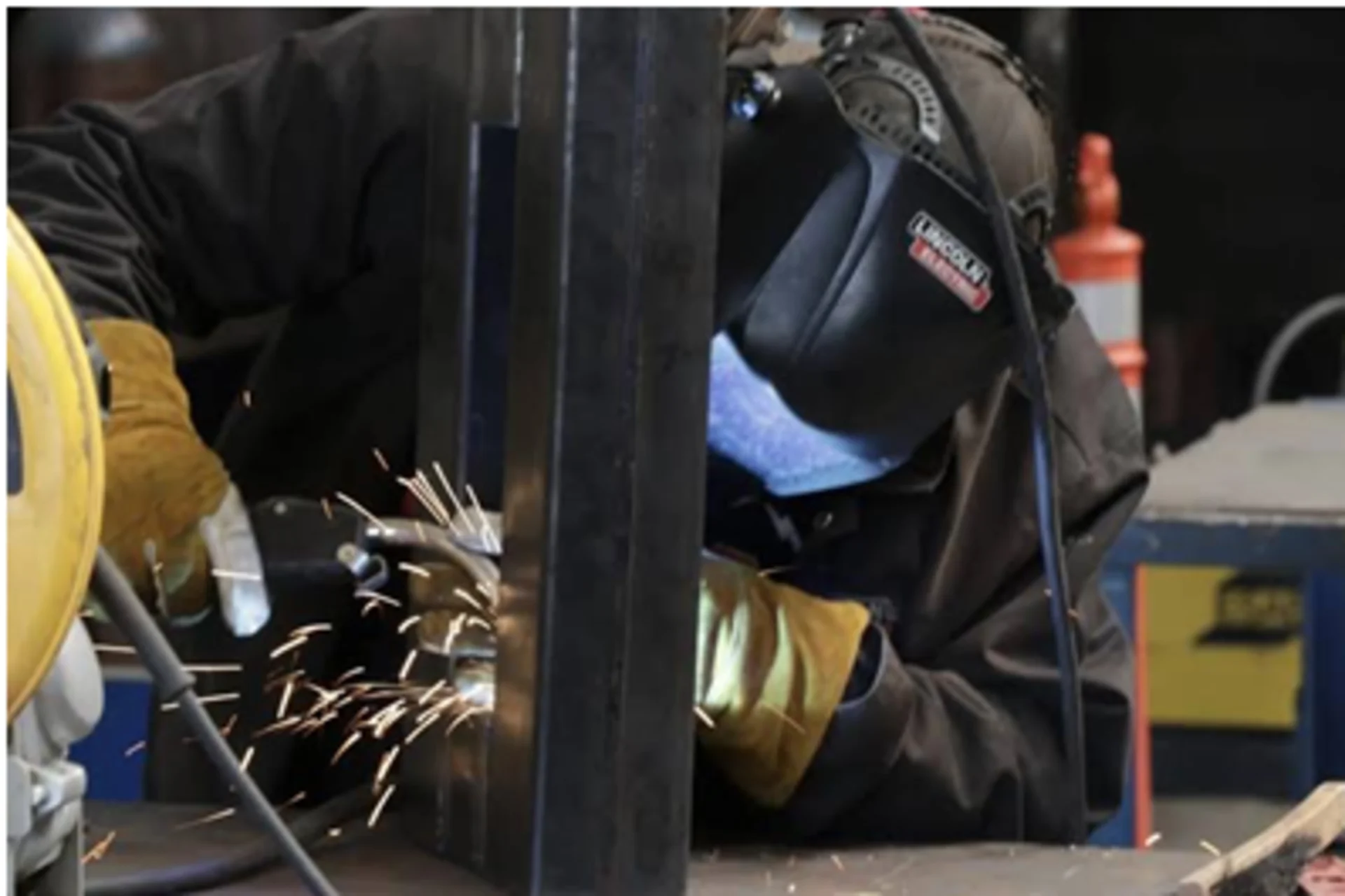  Welding training at PTTI