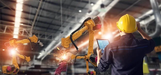 8 Important Smart Manufacturing Trends: What to Look Out for in 2026